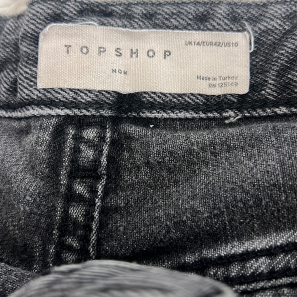 TOPSHOP WASHED RIPPED MOMā SHORTS - Picture 5 of 6